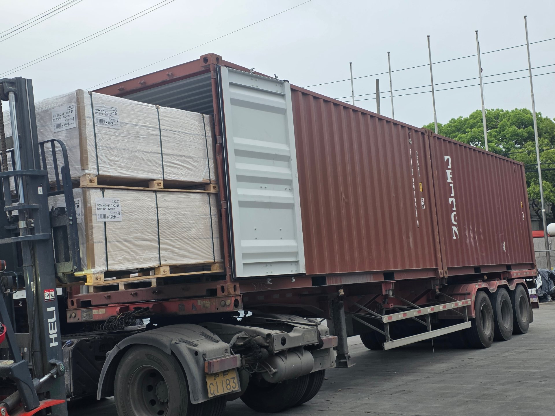 Corvia wood products export loading and factory work